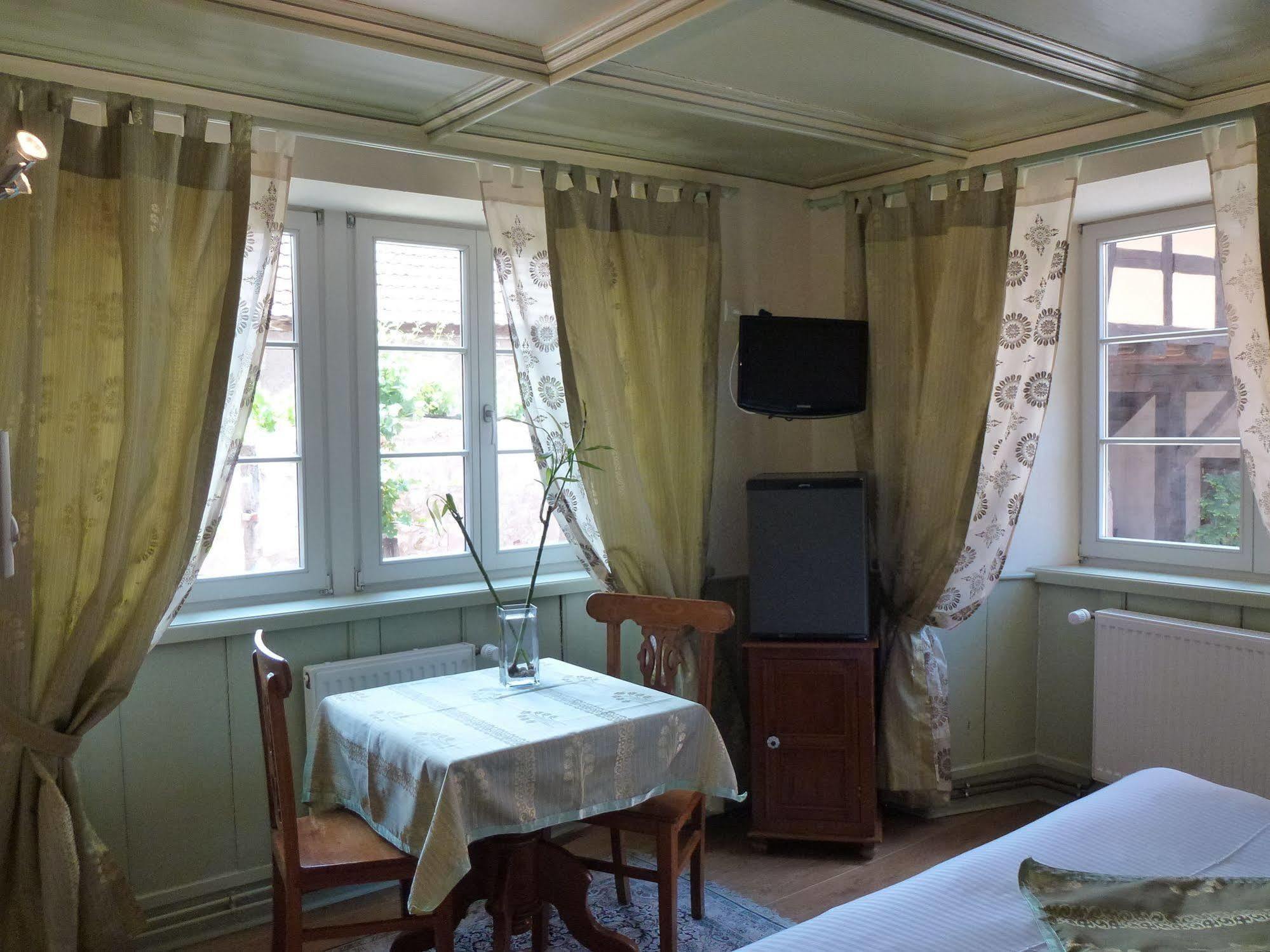 La Cour Du Bailli Suites & Spa Bergheim Eksteriør bilde