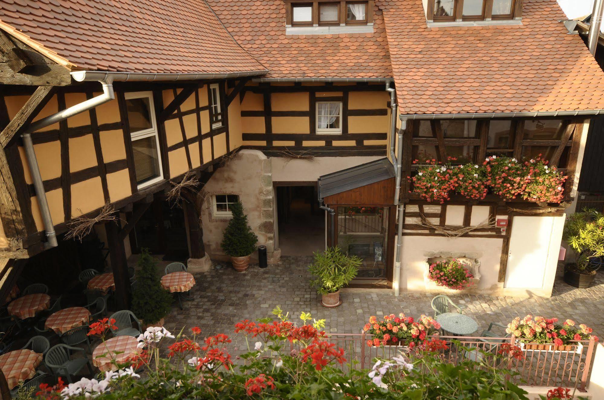 La Cour Du Bailli Suites & Spa Bergheim Eksteriør bilde